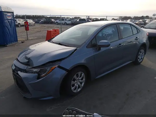 5YFEPMAE0MP173631 2021 TOYOTA COROLLA - Image 2