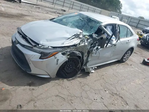 5YFEPMAE0MP182247 2021 TOYOTA COROLLA - Image 2