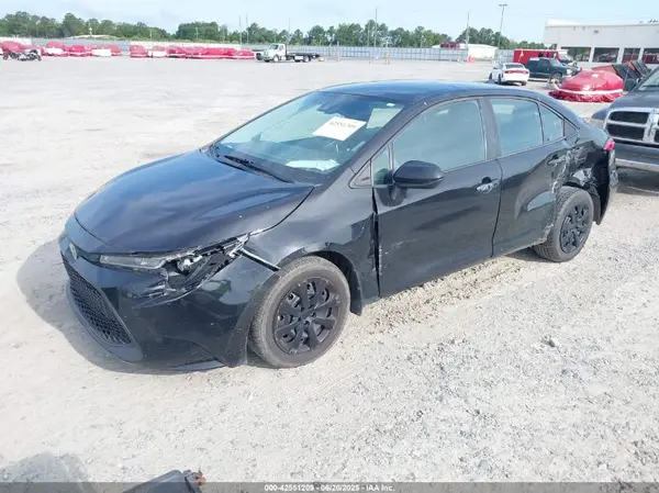 5YFEPMAE0MP192017 2021 TOYOTA COROLLA - Image 2