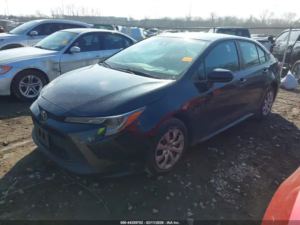 5YFEPMAE0MP209608 2021 TOYOTA COROLLA - Image 2
