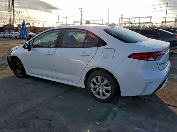 5YFEPMAE0MP211133 2021 TOYOTA COROLLA - Image 2