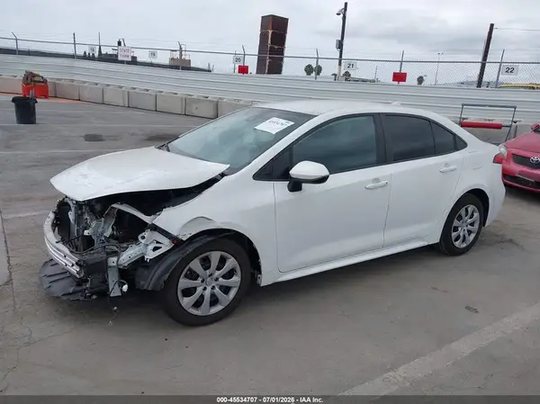 5YFEPMAE0MP211357 2021 TOYOTA COROLLA - Image 2