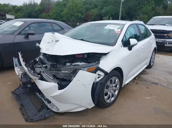 5YFEPMAE0MP215666 2021 TOYOTA COROLLA - Image 2