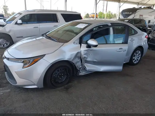 5YFEPMAE0MP218499 2021 TOYOTA COROLLA - Image 2