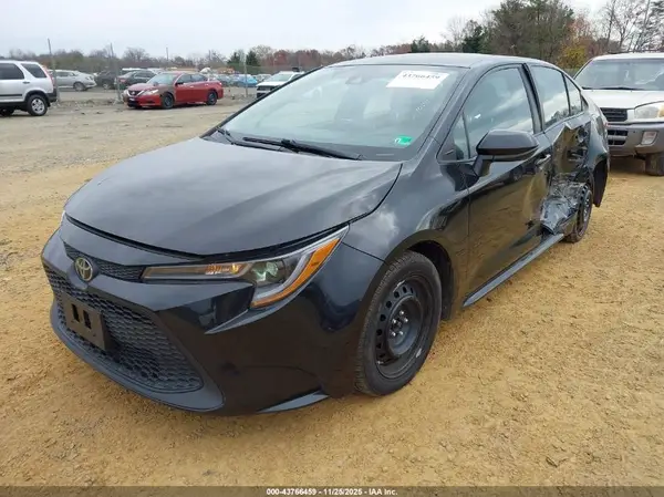 5YFEPMAE0MP224805 2021 TOYOTA COROLLA - Image 2