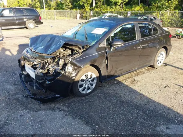 5YFEPMAE0MP225601 2021 TOYOTA COROLLA - Image 2