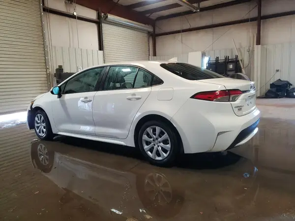 5YFEPMAE0MP232791 2021 TOYOTA COROLLA - Image 2