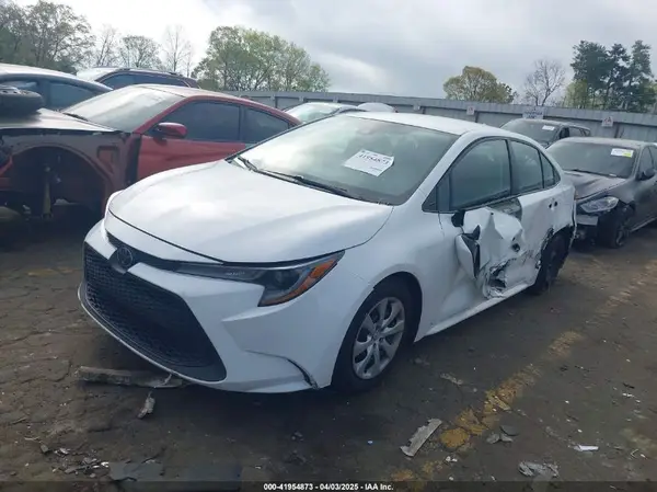 5YFEPMAE0MP233861 2021 TOYOTA COROLLA - Image 2
