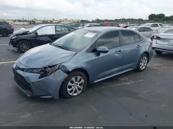 5YFEPMAE0MP236341 2021 TOYOTA COROLLA - Image 2