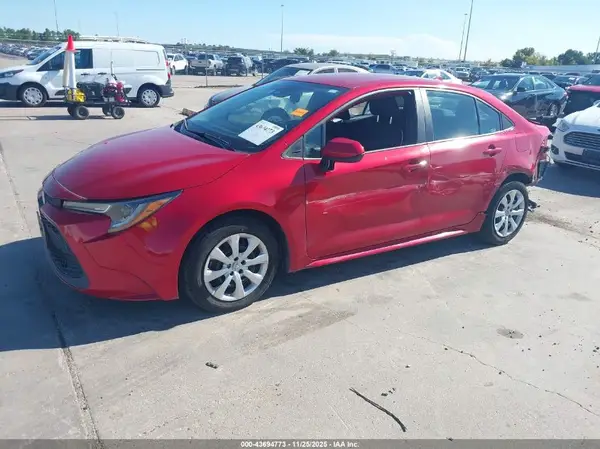 5YFEPMAE0MP236663 2021 TOYOTA COROLLA - Image 2