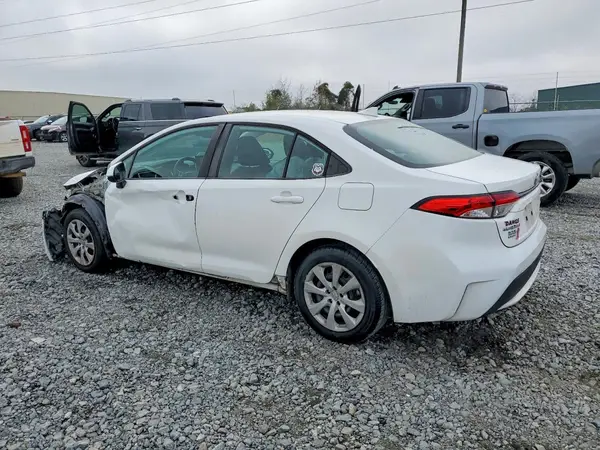 5YFEPMAE0MP246898 2021 TOYOTA COROLLA - Image 2