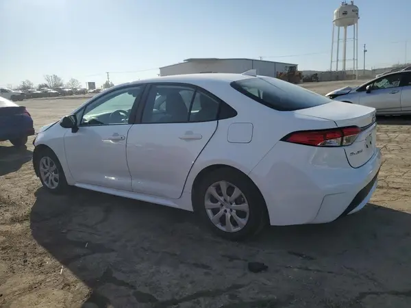 5YFEPMAE0MP252359 2021 TOYOTA COROLLA - Image 2