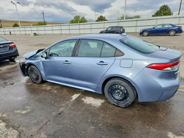 5YFEPMAE0MP257030 2021 TOYOTA COROLLA - Image 2