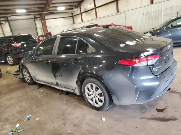 5YFEPMAE0MP257805 2021 TOYOTA COROLLA - Image 2