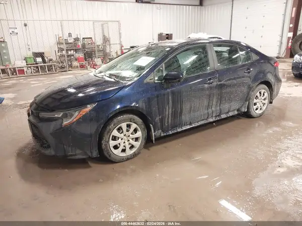 5YFEPMAE0MP266360 2021 TOYOTA COROLLA - Image 2