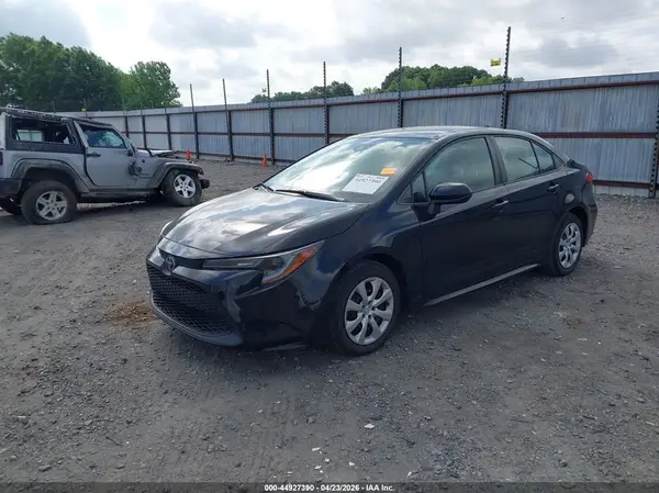 5YFEPMAE0MP270893 2021 TOYOTA COROLLA - Image 2