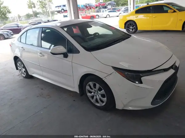 5YFEPMAE0NP272113 2022 TOYOTA COROLLA - Image 1