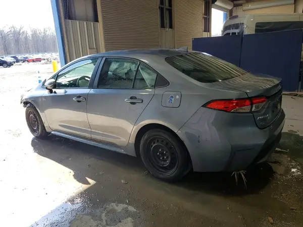 5YFEPMAE0NP284939 2022 TOYOTA COROLLA - Image 2