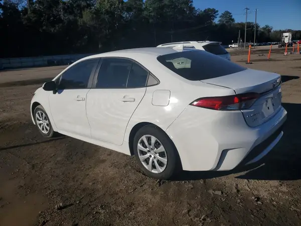 5YFEPMAE0NP285816 2022 TOYOTA COROLLA - Image 2