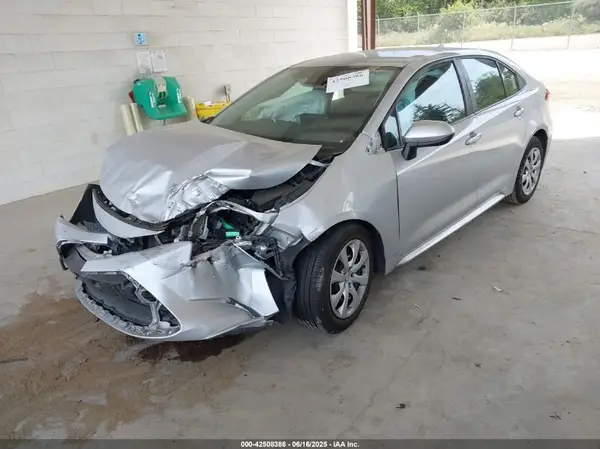 5YFEPMAE0NP289042 2022 TOYOTA COROLLA - Image 2