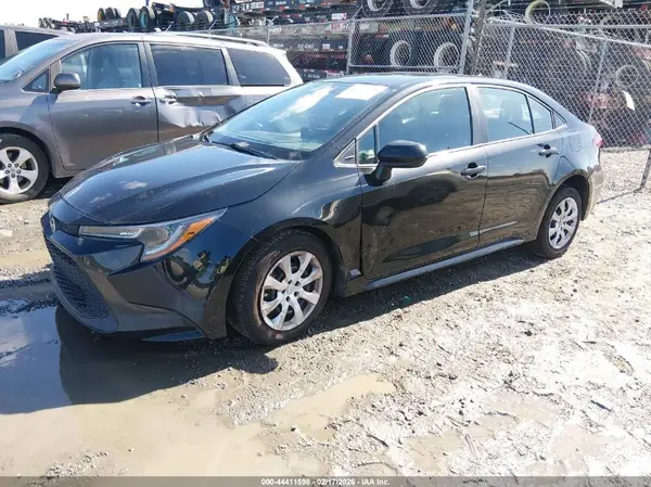 5YFEPMAE0NP293513 2022 TOYOTA COROLLA - Image 2