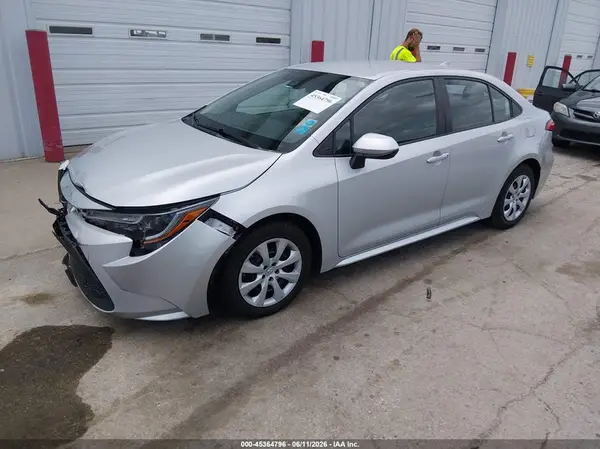 5YFEPMAE0NP296184 2022 TOYOTA COROLLA - Image 2