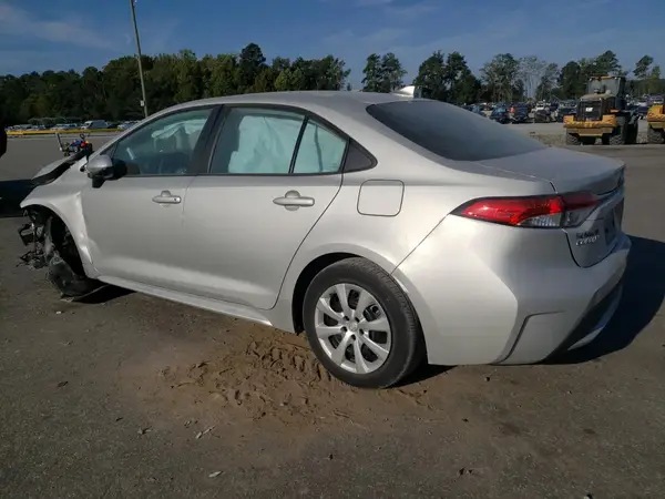 5YFEPMAE0NP296394 2022 TOYOTA COROLLA - Image 2