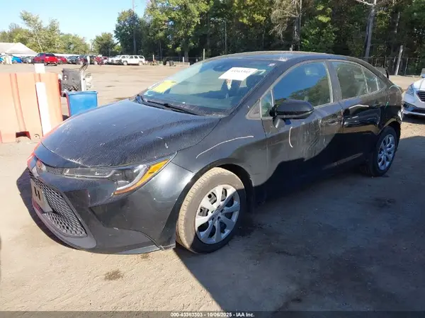 5YFEPMAE0NP297593 2022 TOYOTA COROLLA - Image 2