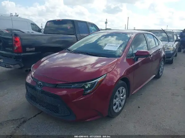 5YFEPMAE0NP303327 2022 TOYOTA COROLLA - Image 2
