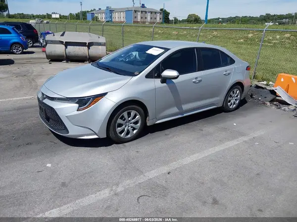 5YFEPMAE0NP309032 2022 TOYOTA COROLLA - Image 2
