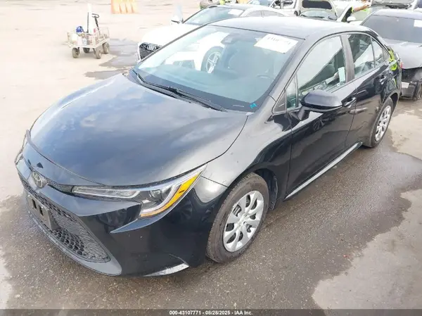 5YFEPMAE0NP310410 2022 TOYOTA COROLLA - Image 2