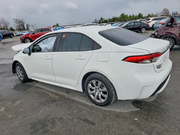 5YFEPMAE0NP311928 2022 TOYOTA COROLLA - Image 2