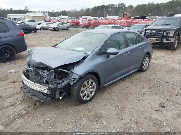 5YFEPMAE0NP314537 2022 TOYOTA COROLLA - Image 2