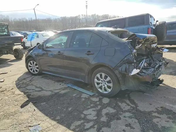 5YFEPMAE0NP320872 2022 TOYOTA COROLLA - Image 2