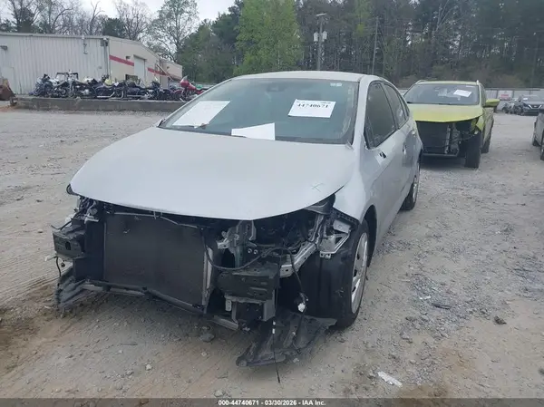5YFEPMAE0NP322606 2022 TOYOTA COROLLA - Image 2