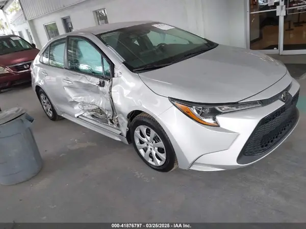 5YFEPMAE0NP324937 2022 TOYOTA COROLLA - Image 1