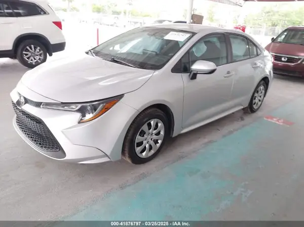 5YFEPMAE0NP324937 2022 TOYOTA COROLLA - Image 2