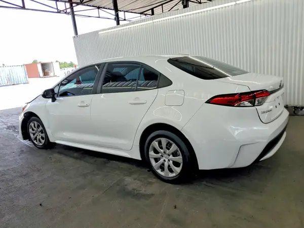 5YFEPMAE0NP326882 2022 TOYOTA COROLLA - Image 2