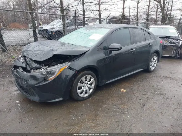 5YFEPMAE0NP330088 2022 TOYOTA COROLLA - Image 2