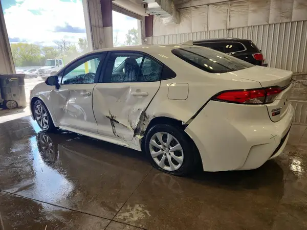 5YFEPMAE0NP331404 2022 TOYOTA COROLLA - Image 2