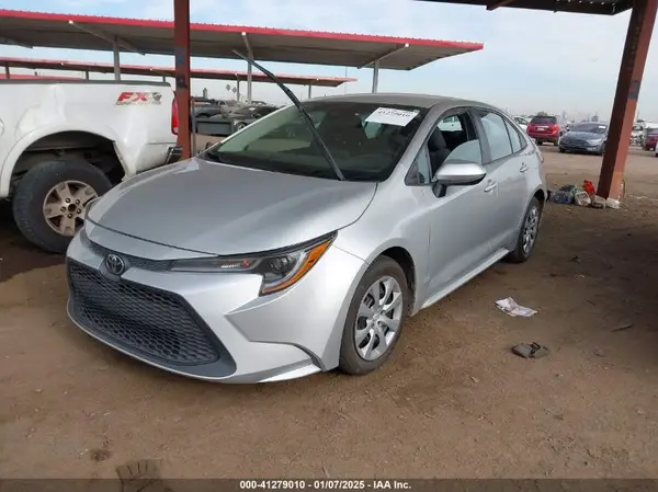 5YFEPMAE0NP333640 2022 TOYOTA COROLLA - Image 2