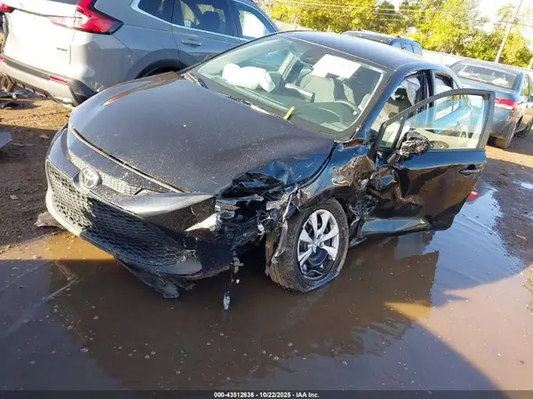 5YFEPMAE0NP340880 2022 TOYOTA COROLLA - Image 2