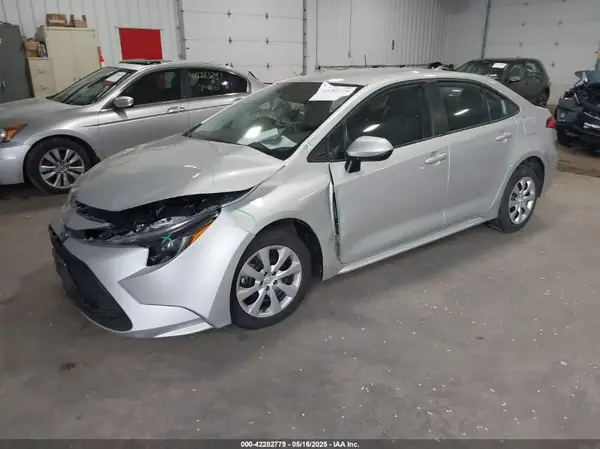 5YFEPMAE0NP343469 2022 TOYOTA COROLLA - Image 2