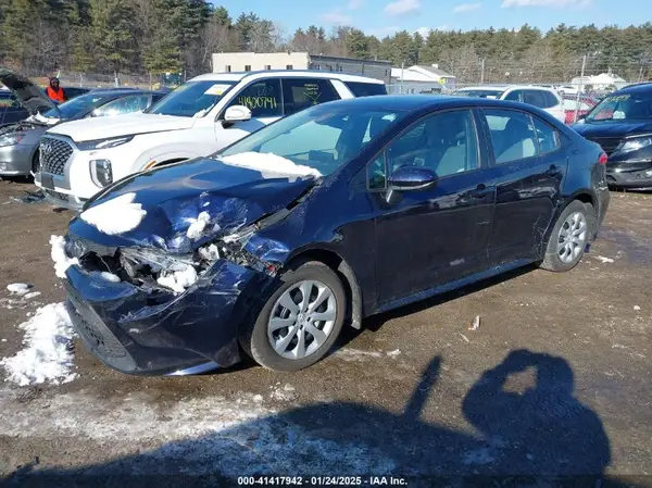 5YFEPMAE0NP349885 2022 TOYOTA COROLLA - Image 2