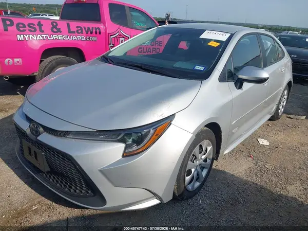 5YFEPMAE0NP352382 2022 TOYOTA COROLLA - Image 2