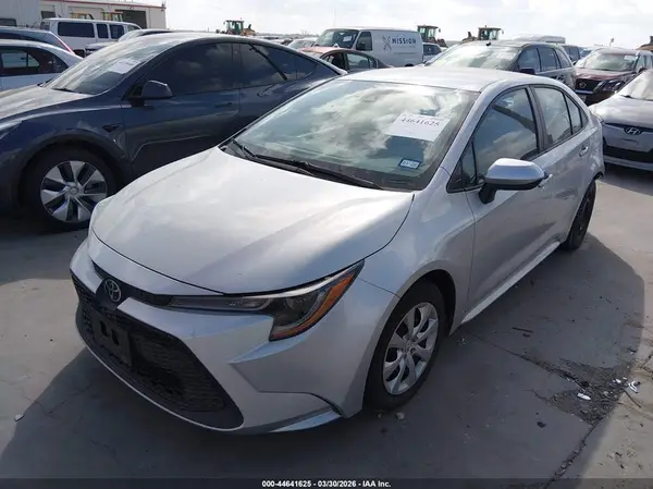 5YFEPMAE0NP355783 2022 TOYOTA COROLLA - Image 2
