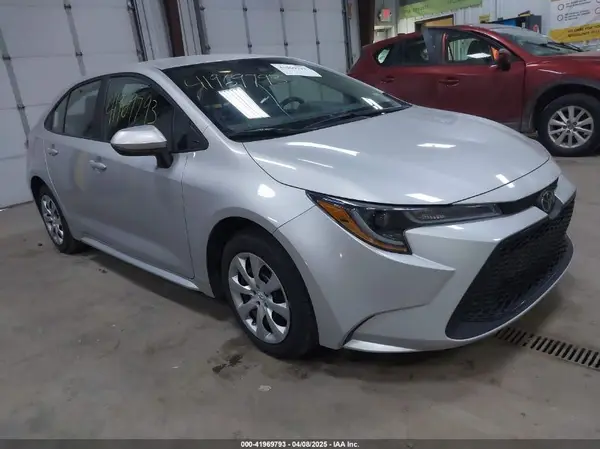 5YFEPMAE0NP360031 2022 TOYOTA COROLLA - Image 1