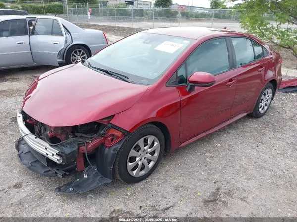 5YFEPMAE0NP360241 2022 TOYOTA COROLLA - Image 2