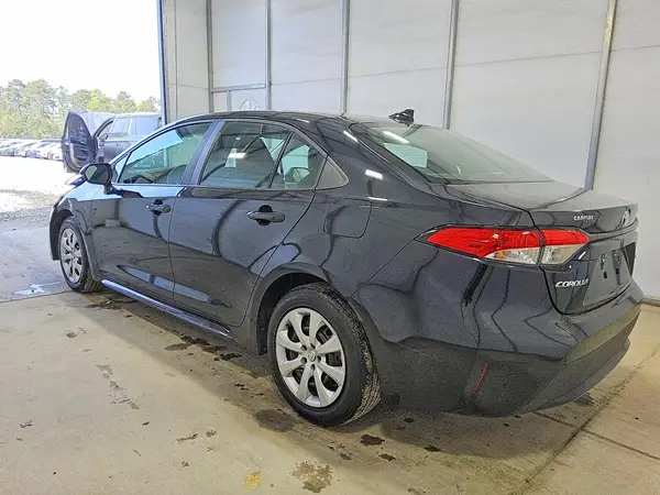 5YFEPMAE0NP361857 2022 TOYOTA COROLLA - Image 2