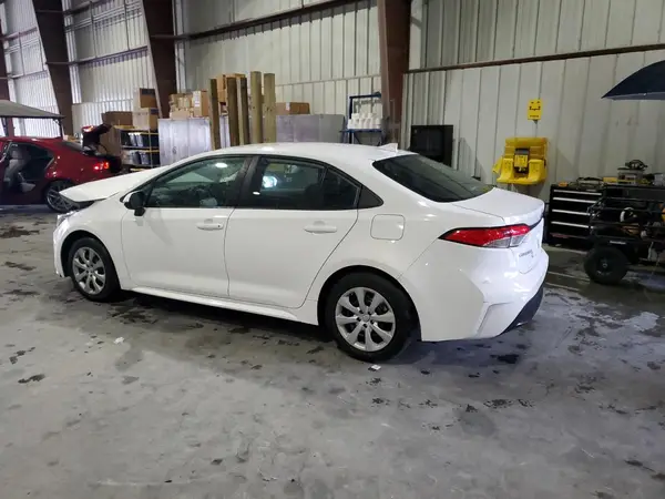 5YFEPMAE0NP365536 2022 TOYOTA COROLLA - Image 2